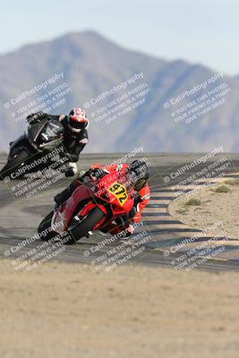 media/Nov-16-2025-Race Pace (Sun) [[8c5fa54630]]/Verified Riders/8-Turn 12 (120pm)/